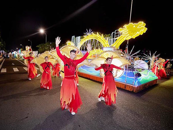 Tuyến diễu hành diễu hành của sự kiện Carnival đường phố Sunfest sẽ được chuyển từ đường Bạch Đằng sang đường Võ Nguyên Giáp