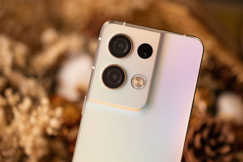 Ngắm Oppo Reno8 5G: RAM 12 GB, sạc 80W, giá từ 8,68 triệu