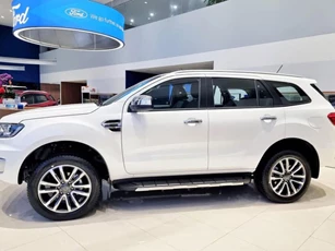 Những mẫu ôtô đang giảm giá mạnh để dọn kho