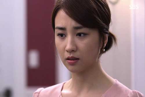 Ngày nào cũng mua đủ thứ tẩm bổ cho chồng, tôi ngã ngửa khi biết ngày nào chồng cũng "trút cả" cho thư ký