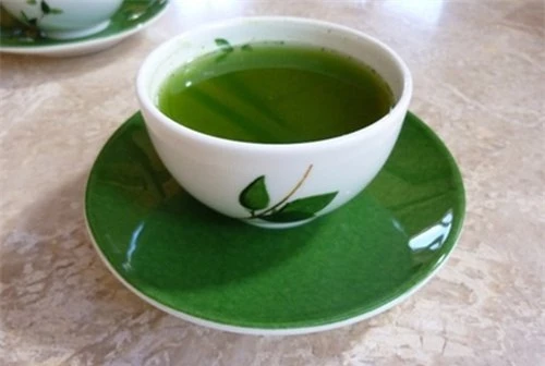 nuoc-la-chanh-tri-sau-rang-03