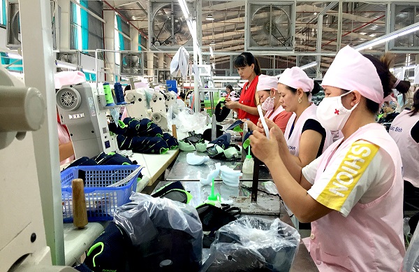 Áp lực tăng giá xăng dầu có thể tác động tiêu cực lên thị trường lao động 