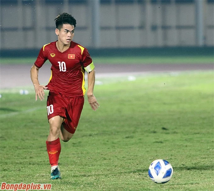 Khuất Văn Khang tỏa sáng giúp U19 Việt Nam hòa U19 Thái Lan - Ảnh: Phan Hồng 