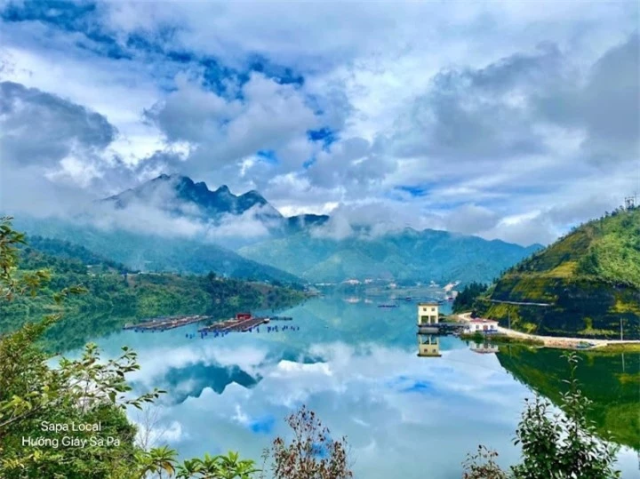 'Hồ nước trên mây' cao nhất Đông Dương, đẹp như thiên đường nằm sát Sapa - 1