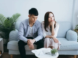 Ngay đêm tân hôn tôi đã phải thức trắng, nhưng vừa nói nguyên nhân thì vợ chồng cãi nhau và vợ đòi phân phòng ngủ riêng