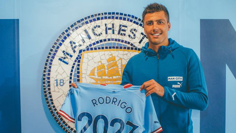 Man City "trói chân" thành công Rodri tới năm 2027