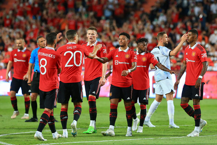 Hàng công bùng nổ, Man United của Ten Hag đại thắng Liverpool