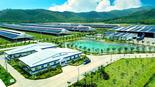 Hệ thống trang trại sinh thái Vinamilk Green Farm là một điển hình cho việc phát triển các sản phẩm có quá trình sản xuất xanh, thân thiện với môi trường.