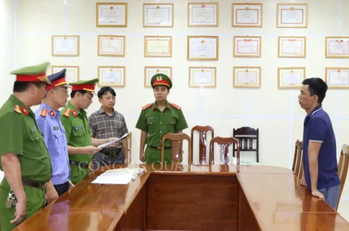 công an tỉnh Quảng Bình khởi tố vụ án, khởi tố bị can đối với Đỗ Khắc Điệp về hành vi mua bán trái phép hóa đơn