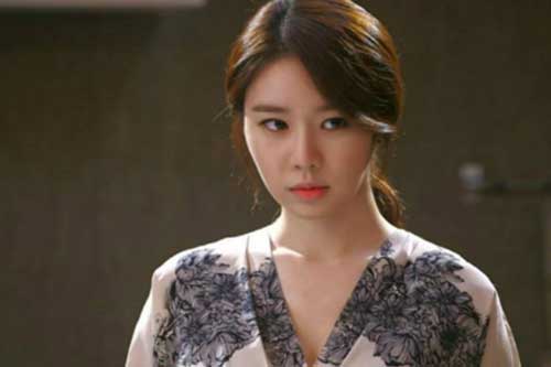 Hi sinh tất cả cho chồng đẹp trai để nhận cái kết đắng, và đây chính là cách người đàn bà ấy phục thù