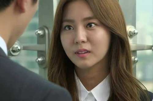 Tháo nhẫn giả trai tân đi tán gái, chồng được vợ tặng cho bài học nhẹ nhàng nhưng nhớ đời