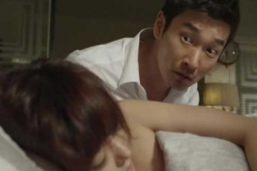 Bạn gái nói có bầu nên vội vàng cưới, ai ngờ đêm tân hôn tá hỏa thấy vợ vẫn dùng băng vệ sinh