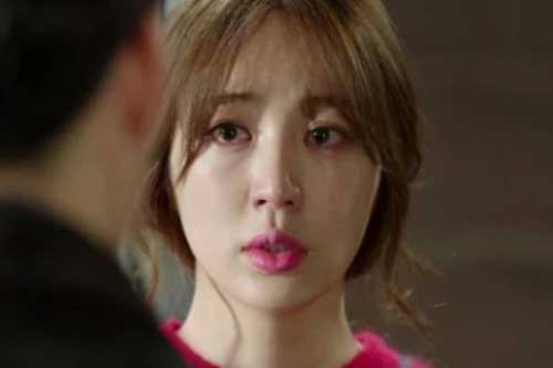 Anh rể dúi vào tay tôi cuốn sổ tiết kiệm 100 triệu và cầu xin tôi không được nói ra chuyện tối hôm qua