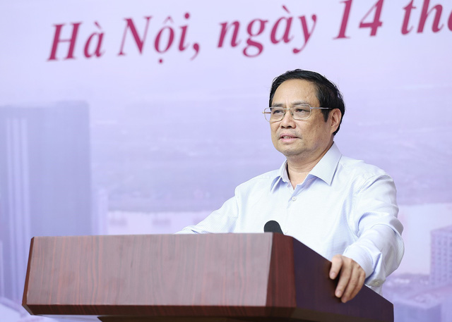 Thủ tướng: Không siết chặt tín dụng bất động sản một cách bất hợp lý