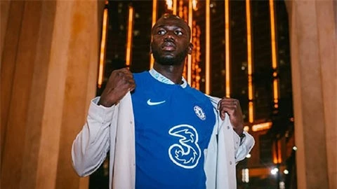 CHÍNH THỨC: Koulibaly ra mắt Chelsea, hợp đồng 4 năm