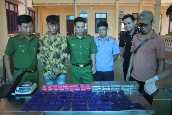 Điện Biên: Bắt 1 đối tượng, thu 10 bánh heroin và 18.000 viên ma túy tổng hợp
