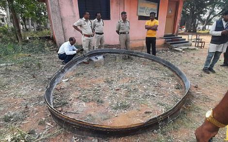 Khả năng rác không gian rơi xuống gây thương vong cho con người là bao nhiêu?