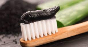 Sử dụng kem đánh răng hoạt tính có an toàn không?