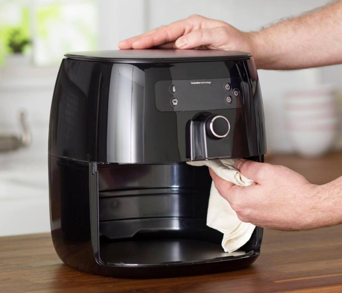 Mách bạn cách vệ sinh nồi chiên không dầu