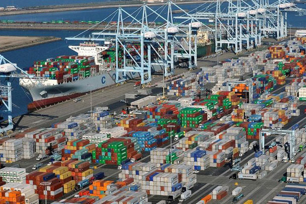 IMF: Triển vọng kinh tế toàn cầu "không chắc chắn"