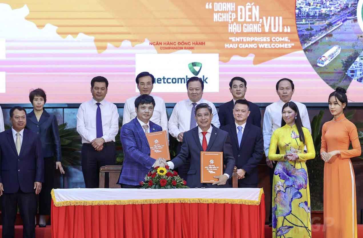 Hậu Giang đẩy mạnh chuyển đổi số phục vụ người dân, doanh nghiệp