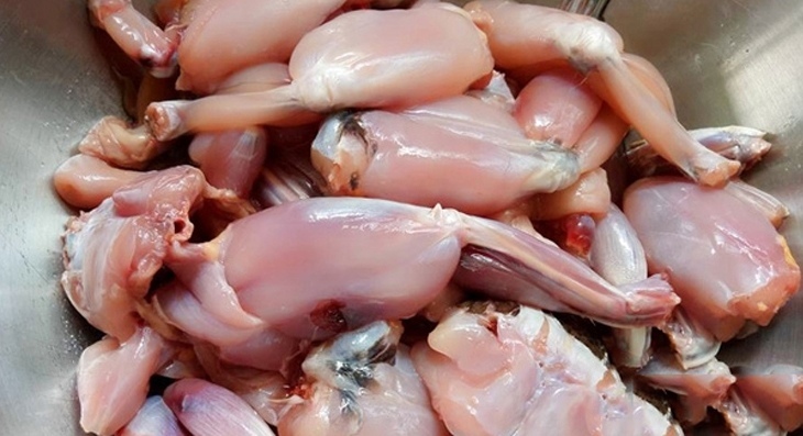 Mẹo chọn được ếch tự nhiên ngon, không bị tanh