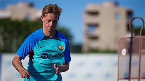 Man United quyết chờ De Jong đến phút chót