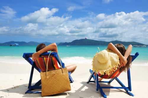 Sau lần cho vợ sắp cưới đi nghỉ mát cùng công ty, tôi ngày nào cũng nơm nớp sợ mất em