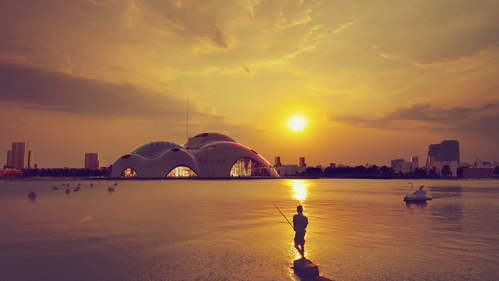 Ph&#xF3; Ch&#x1EE7; t&#x1ECB;ch UBND qu&#x1EAD;n T&#xE2;y H&#x1ED3;: &#x201C;H&#xE0; N&#x1ED9;i s&#x1EBD; c&#xF3; kh&#xF4;ng gian v&#x103;n h&#xF3;a, ngh&#x1EC7; thu&#x1EAD;t x&#x1EE9;ng t&#x1EA7;m qu&#x1ED1;c t&#x1EBF;&#x201D;