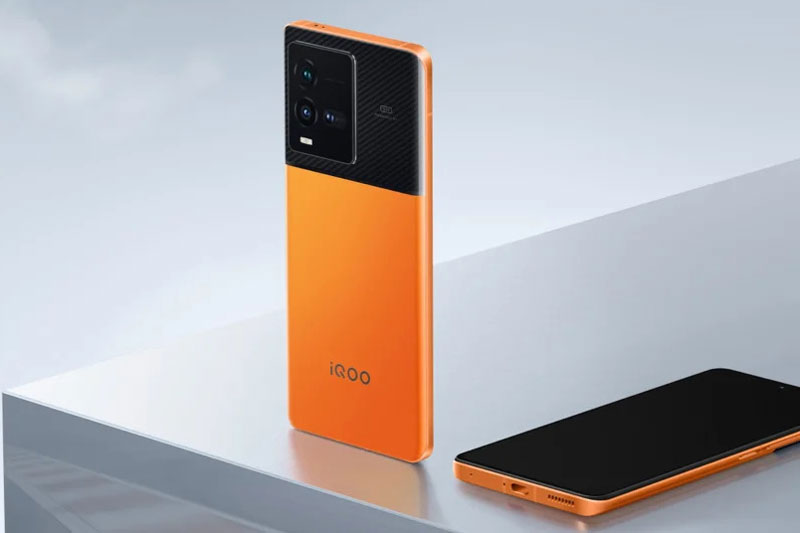 Smartphone chip Snapdragon 8+ Gen 1, RAM 12 GB, sạc 120W, giá từ 12,84 triệu đồng