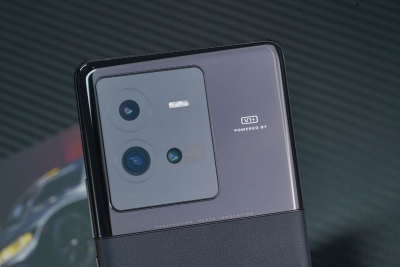 Smartphone cấu hình ‘siêu khủng’, sạc nhanh nhất thế giới, giá hấp dẫn