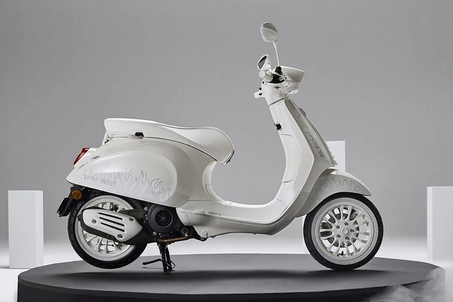 Vespa Sprint Justin Bieber chốt giá từ 115 triệu tại Việt Nam