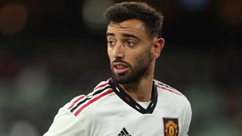 Bruno Fernandes ngầm ám chỉ MU mạnh hơn khi không có Ronaldo