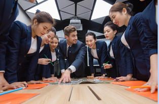 Hàng trăm cơ hội việc làm hấp dẫn tại ngày hội tuyển dụng Đất Xanh Miền Trung