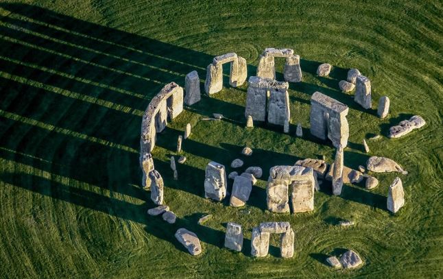 Bí ẩn ngàn năm ở Stonehenge cuối cùng cũng được giải mã: Rõ ràng và chi tiết!