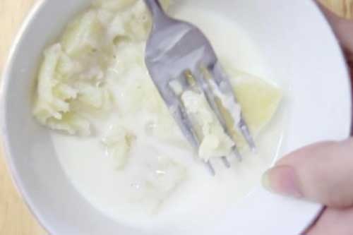 Chỉ một củ khoai tây 5 ngàn đồng: 4 cách làm da trắng cực nhanh, xóa nám tàn nhang vĩnh viễn