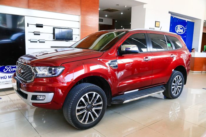 Top 5 xe SUV 7 chỗ bán chạy nhất tháng 6/2022: Ford Everest đầu bảng