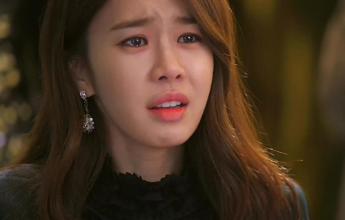 Thuê thám tử theo dõi chồng ngoại tình, vợ vỡ òa biết bí mật trong căn hộ chung cư hai vợ chồng mới mua