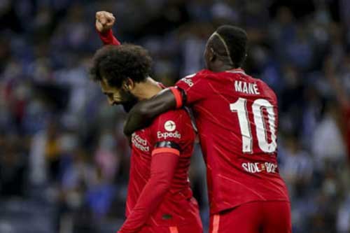 Mane giành giải Cầu thủ hay nhất châu Phi 2022, vẫn nhớ tình bạn với Salah