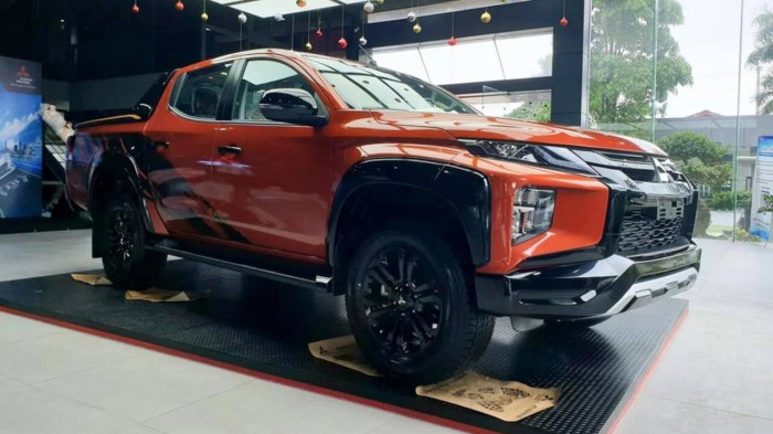 Mitsubishi Triton đạt doanh số kỷ lục, nhiều gấp 10 lần tháng trước