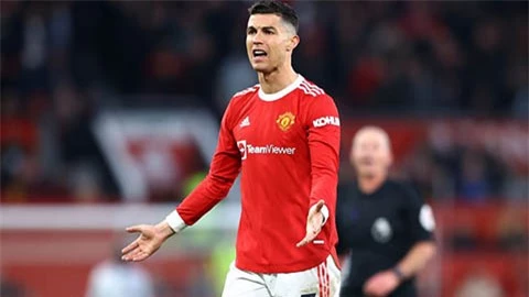 Ronaldo sẵn sàng giảm 30% lương để tìm đội mới