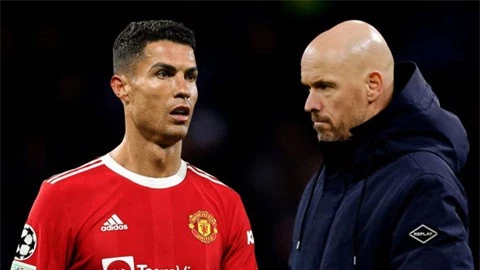 HLV Ten Hag đang xây dựng phương án chuyên môn không Ronaldo khi mùa giải đã kề cận