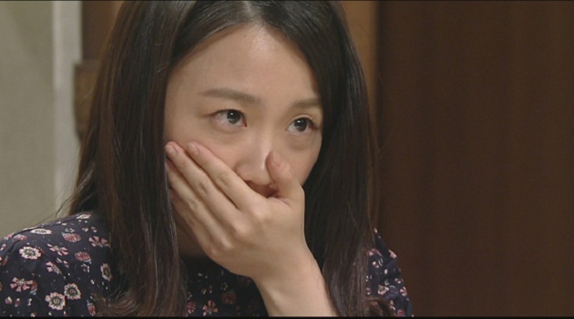 Đổ bát canh dưỡng thai mẹ chồng nấu vào bồn cầu, hôm sau nhìn cảnh này con dâu chết lặng