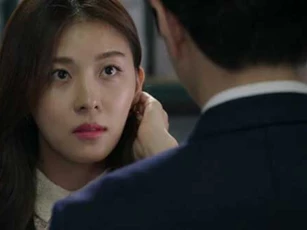 Đang ngủ say vợ bỗng nhiên bật dậy hốt hoảng: "Anh ơi, chồng em về"