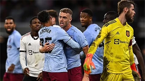 Ten Hag không chấp nhận được 2 bàn thua trước Aston Villa
