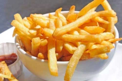 Làm món khoai tây chiên muốn 10 miếng giòn cả 10 nhớ làm thêm bước này