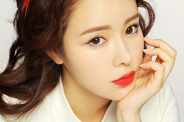 6 tips trang điểm giúp bạn trẻ trung hơn cả chục tuổi