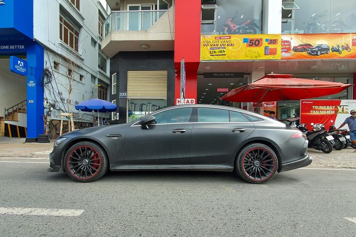 Ngắm Mercedes-AMG GT 53 Brabus độc nhất tại Việt Nam