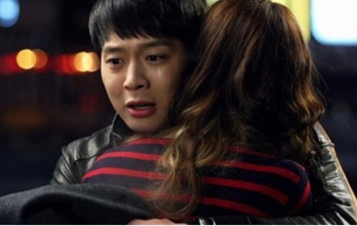 Bị bố mẹ chồng lén lút lấy mất 200 triệu, chồng tôi khóc suốt đường đi và nói 'Xin lỗi em'