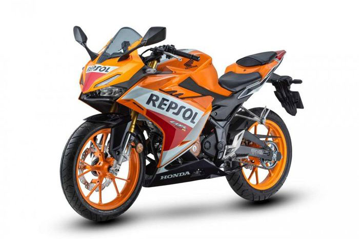 Honda CBR150R Repsol Edition 2022 chốt giá hơn 70 triệu đồng